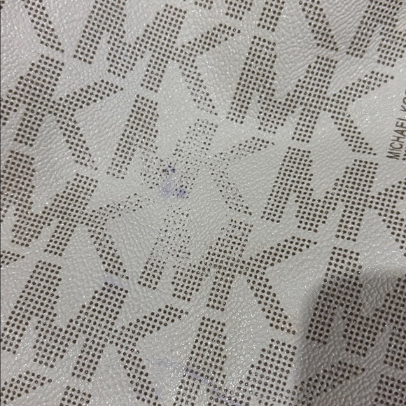 Michael Kors large drawstring bucket shoulder bag - Picture 10 of 13